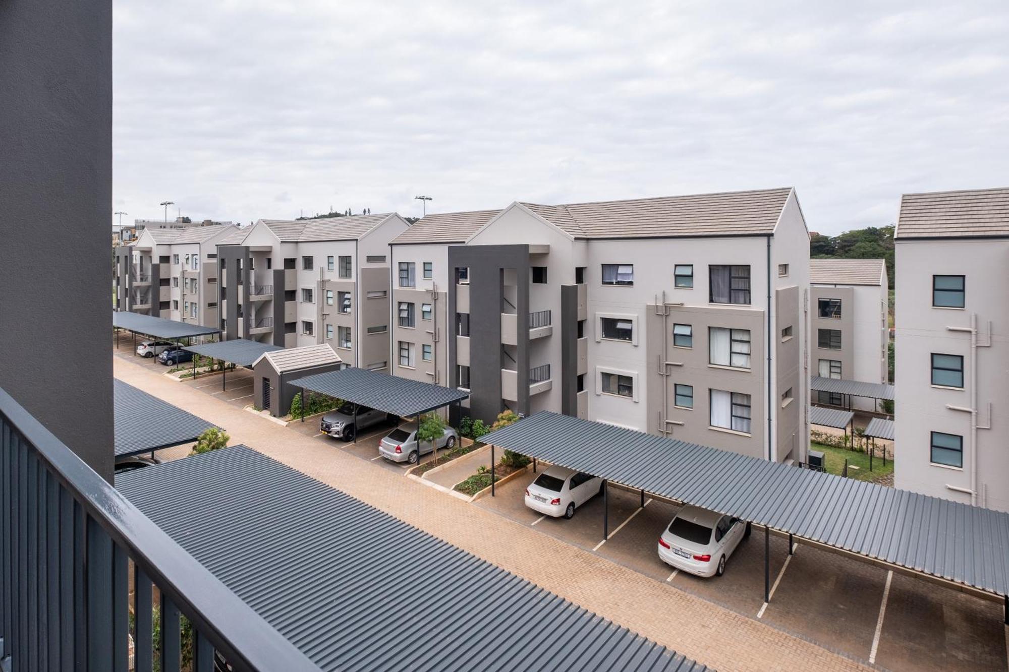 Ballito Village Luxury Apartments Экстерьер фото
